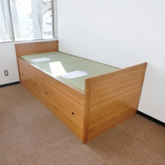 消防署使用跳ね上げ畳ベッド 画像